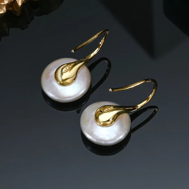 Luxurious Ear Spoons – Brincos de Pérola em Prata Esterlina